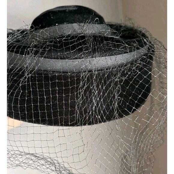 Vtg 1940s Black Velvet Pillbox Hat Birdcage Veil Fascinator Mourning main image 10